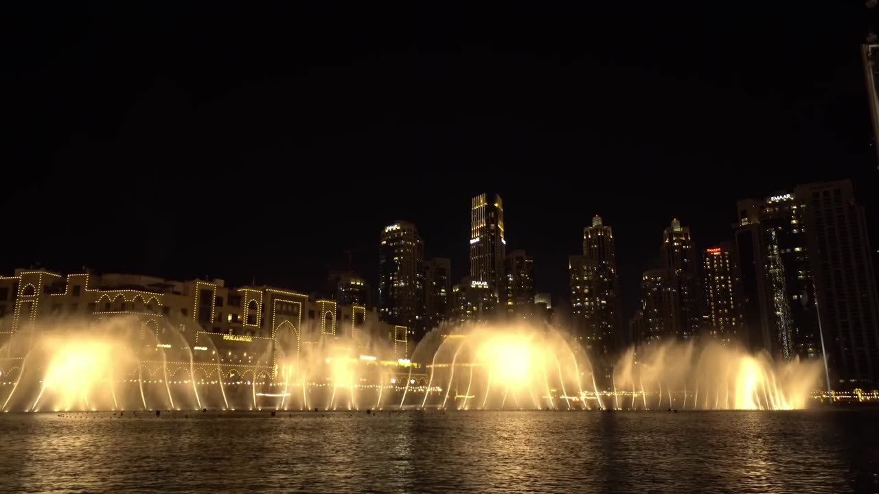 Worlds Largest Water Fountain Dance