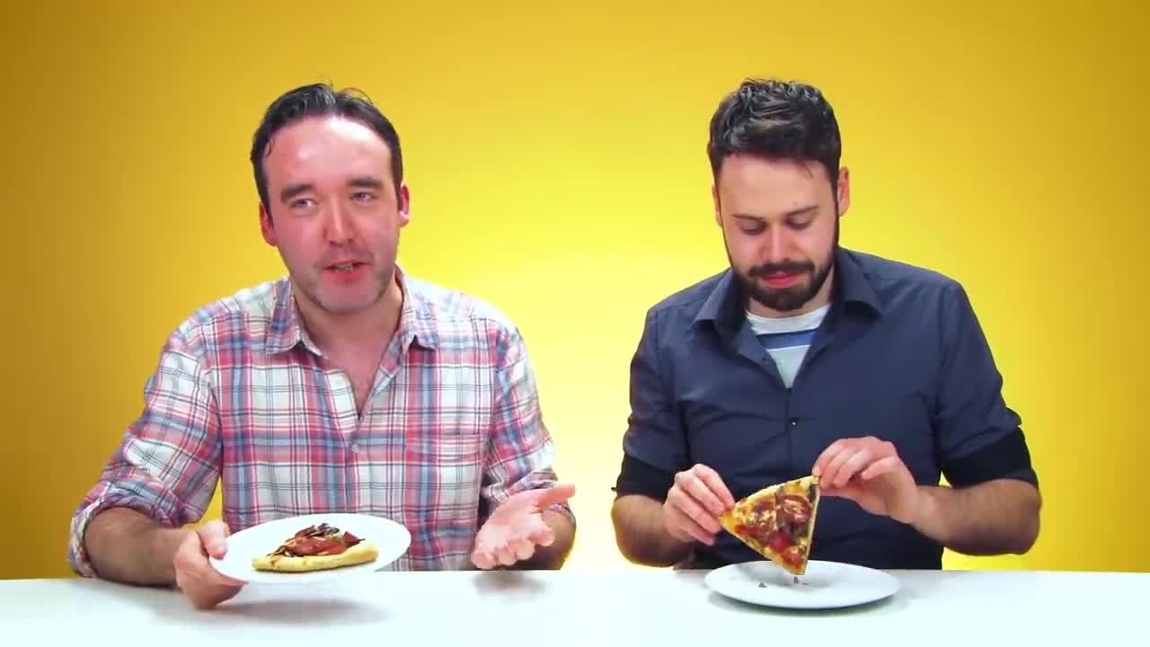 Irish People Taste Test American Pizzas