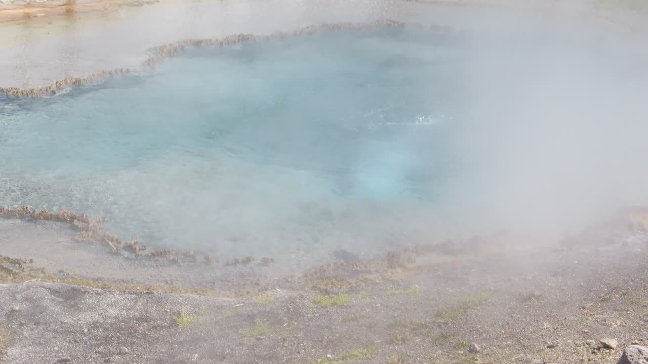 Sizzling Pool, Lower Geyser Basin, Yellowstone National Park