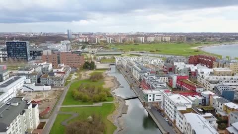 Use drones to capture beautiful cityscapes over the city.