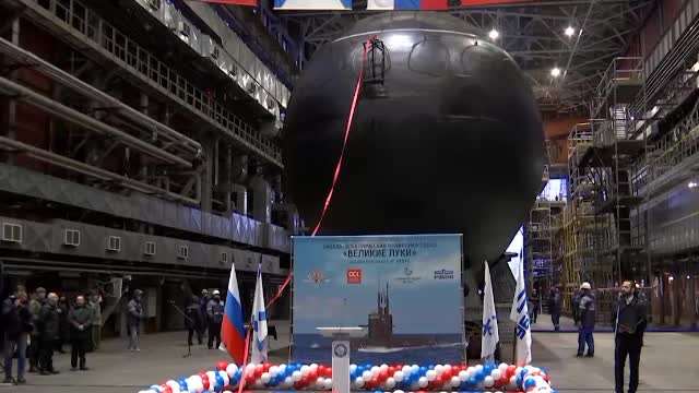 Today in St. Petersburg, the newest diesel-electric submarine Velikiye Luki sent off