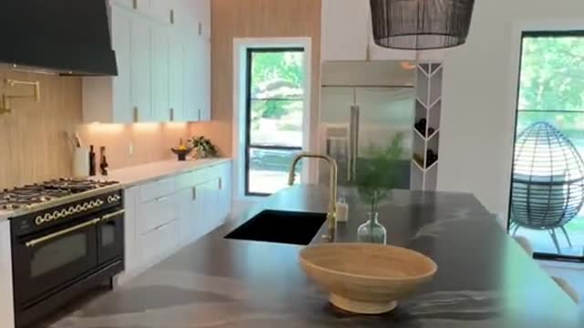 This kitchen island