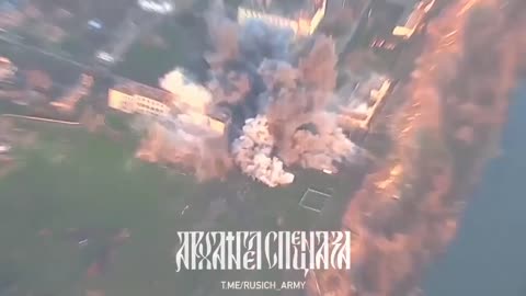 Russian FAB bomb dropped on a Ukrainian warehouse in Olhivka