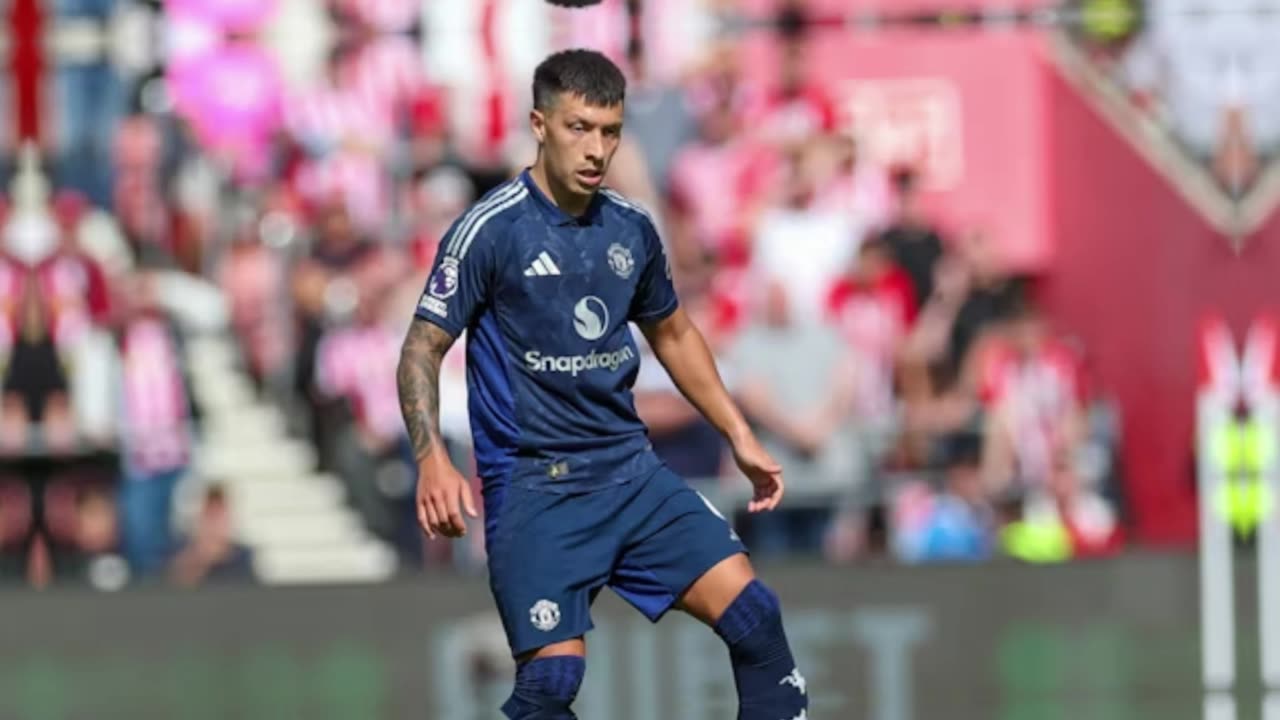 Real Madrid Reportedly Monitoring Manchester United's Lisandro Martinez