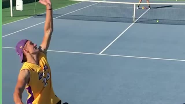 Emma Raducanu would be proud of these tennis skills... πΎπ₯