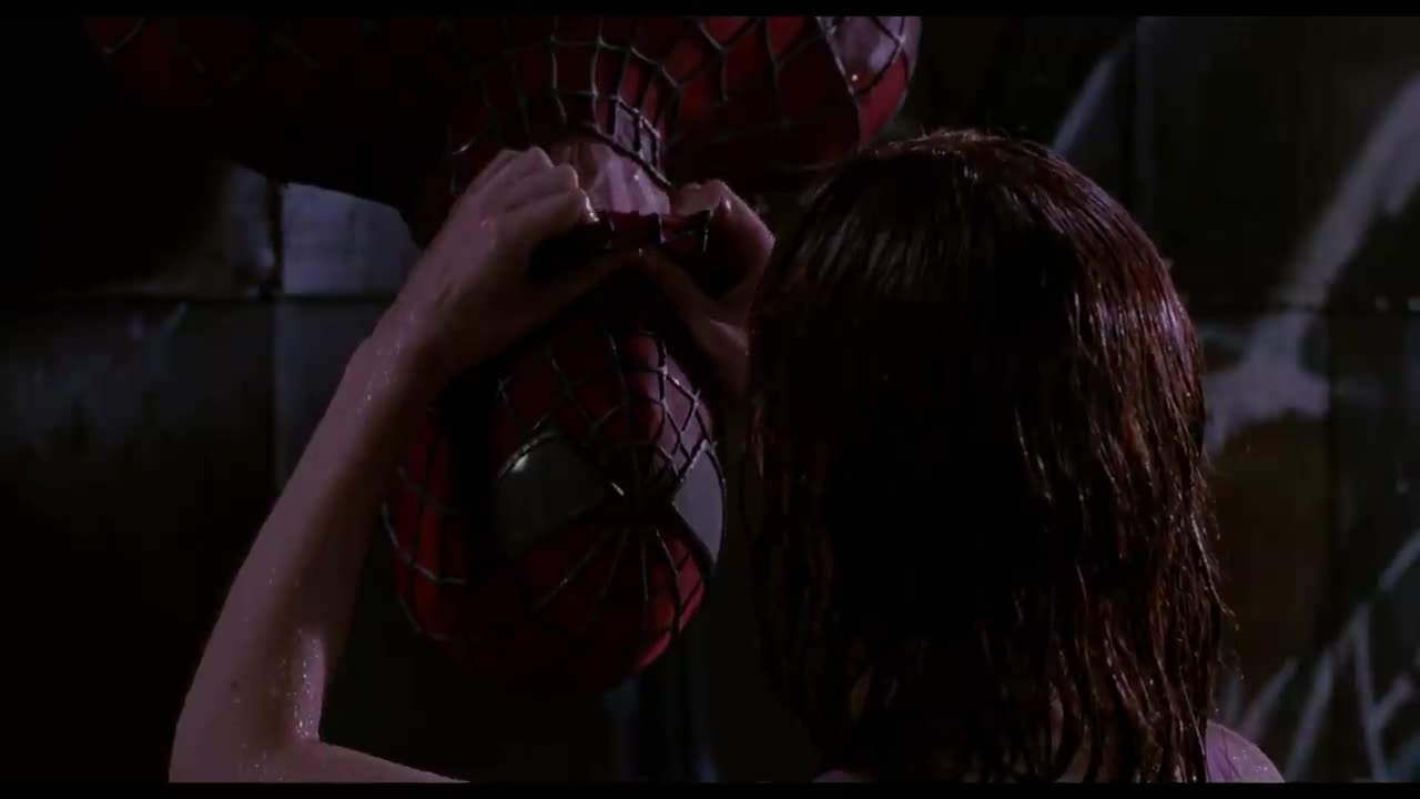 Upside-Down Kiss Scene - Spider-Man (2002) Movie CLIP HD