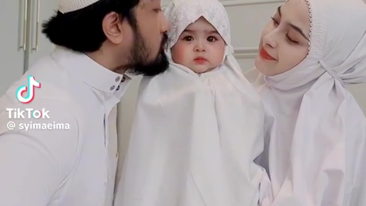 cute Muslim family