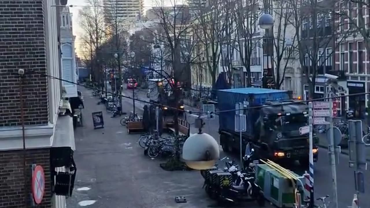 Dutch and German police/army is preparing for 'the biggest farmer protest ever' in The Hague