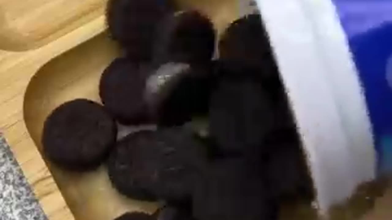 Filling platter with cookie's 🍩🍮