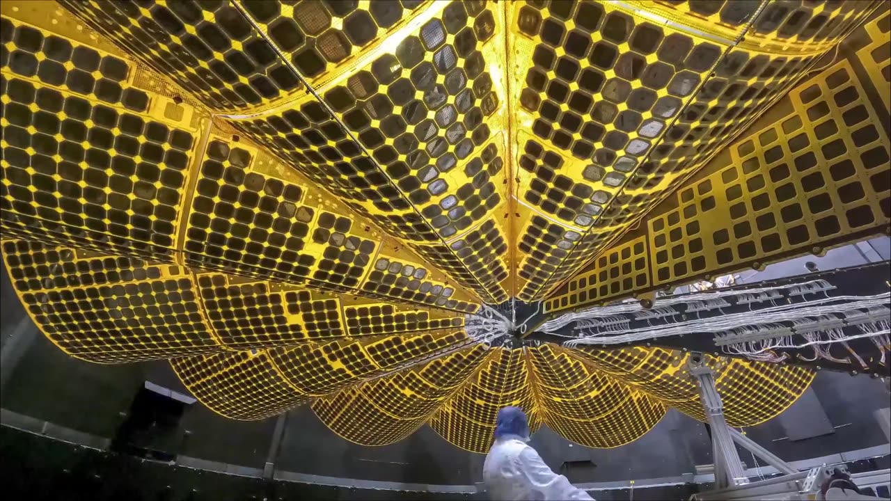 NASA's Lucy Mission Extends its Solar Arrays