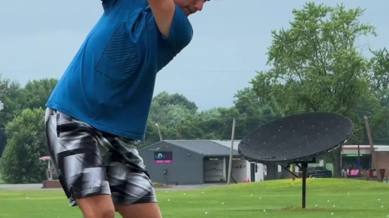 Not shallow enough - Ben Kruper #golf #golfer #shallow #hit #shot #swing #green #fairway #club