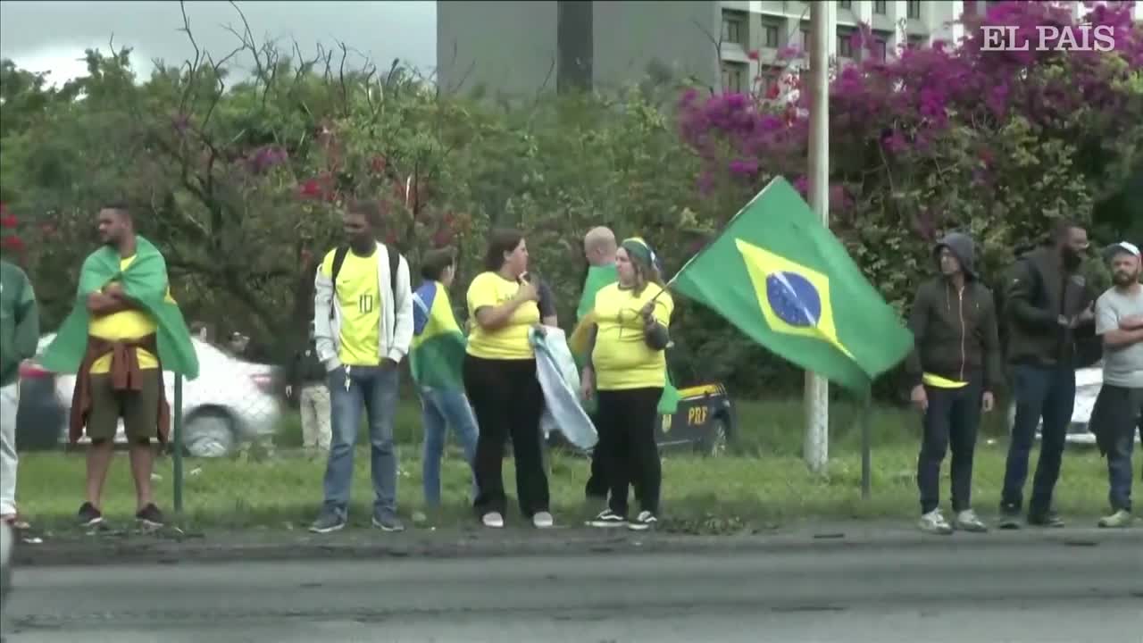 PROTESTAS de CAMIONEROS BOLSONARISTAS en SAO PAULO