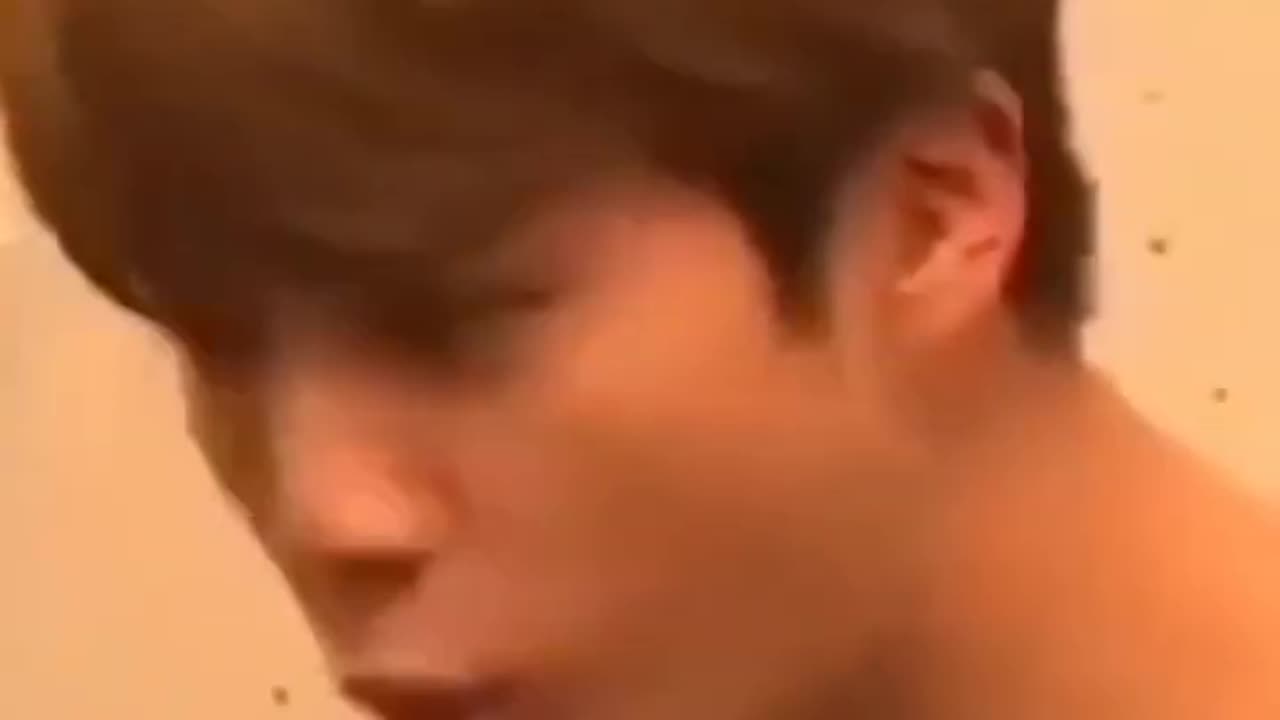 When I use phone -- BTS edit -- #shortvideo #edit #bts #trending
