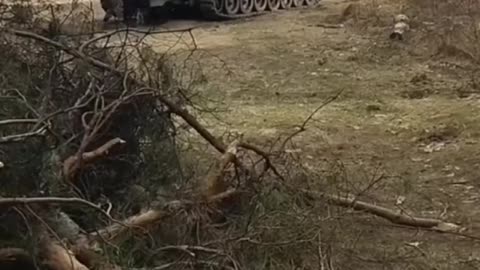 Ukrainians Fire Massive Italian 155mm Gun