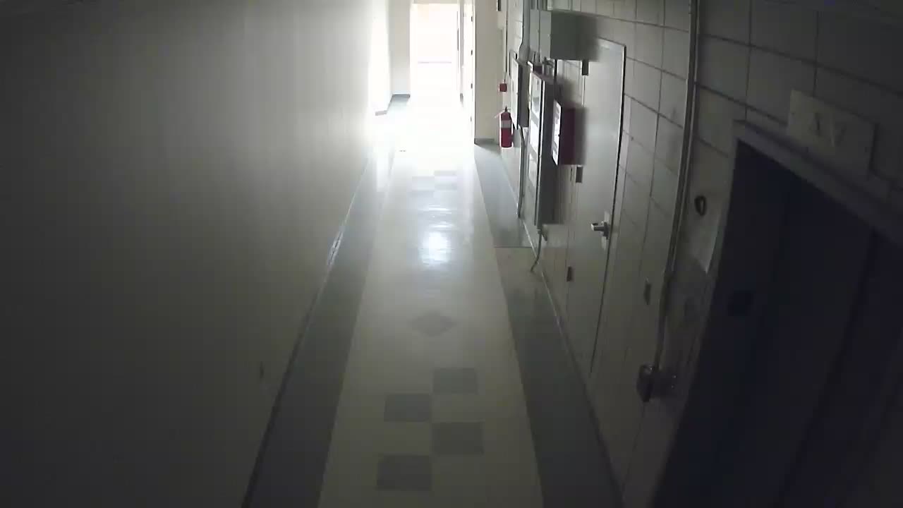 8801VZN01Elevator_2021-01-05_15h40min01s503ms.mp4
