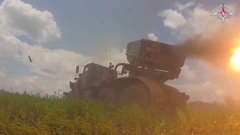 A video of the Russian Armed Forces' Grad multiple rocket launcher on the front line.