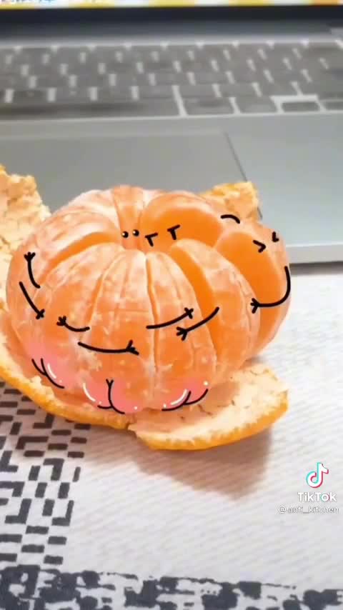Watch this orange 🤣🤣🤣🍊