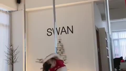 POLE DANCE VIDEO