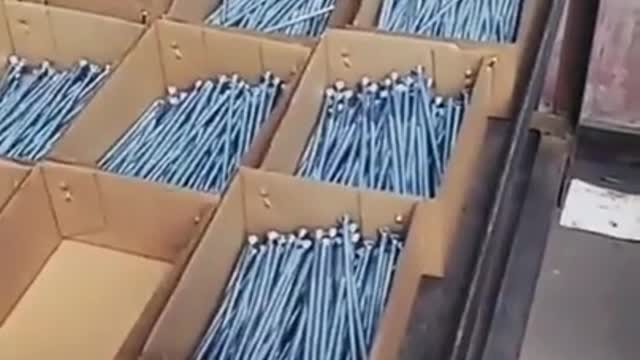 How to pack nails