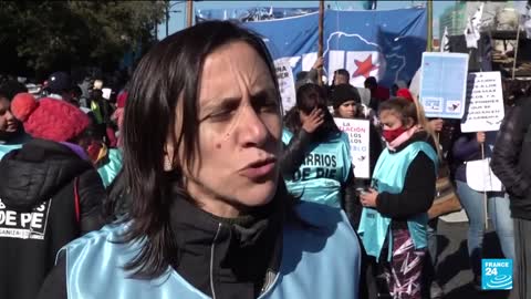 Protesters take to streets of Buenos Aires as Argentina economic crisis deepens • FRANCE 24