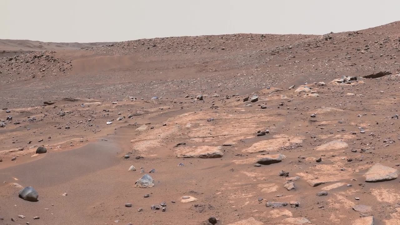 Perseverance Rover Zooms in on Ancient Mars River