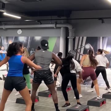 TYLA WATER FULL CLASS ROUTINE
