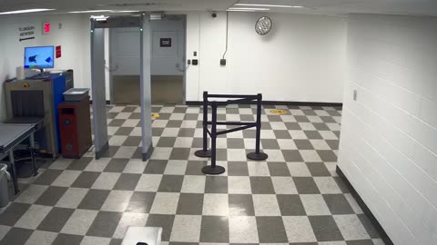 6134RHOBG3G308CLobby8Entrance_2021-01-06_22h20min01s933ms.mp4