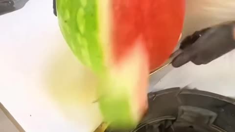 SATISFYING cutting