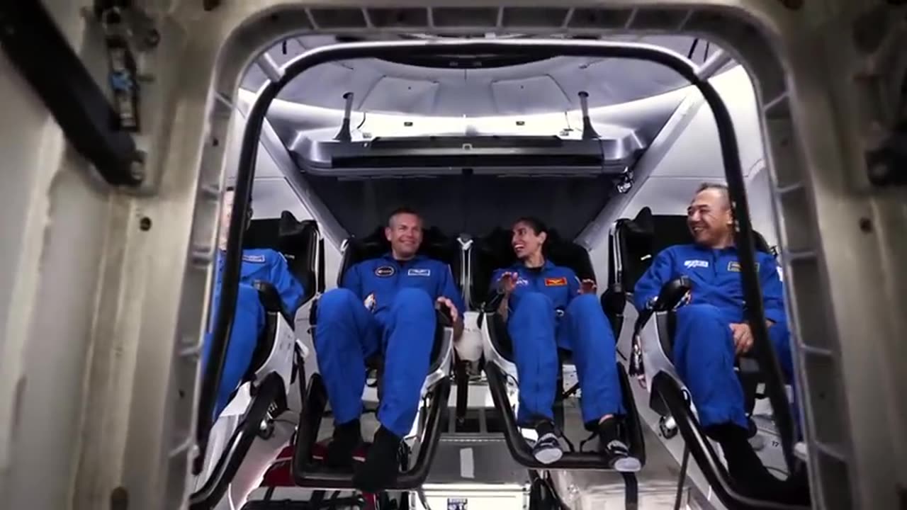 Nasa_s spaceX_crew 7m