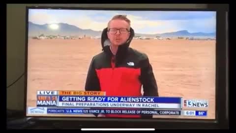 Guy Naruto CosPlay run past new anchor for area 51