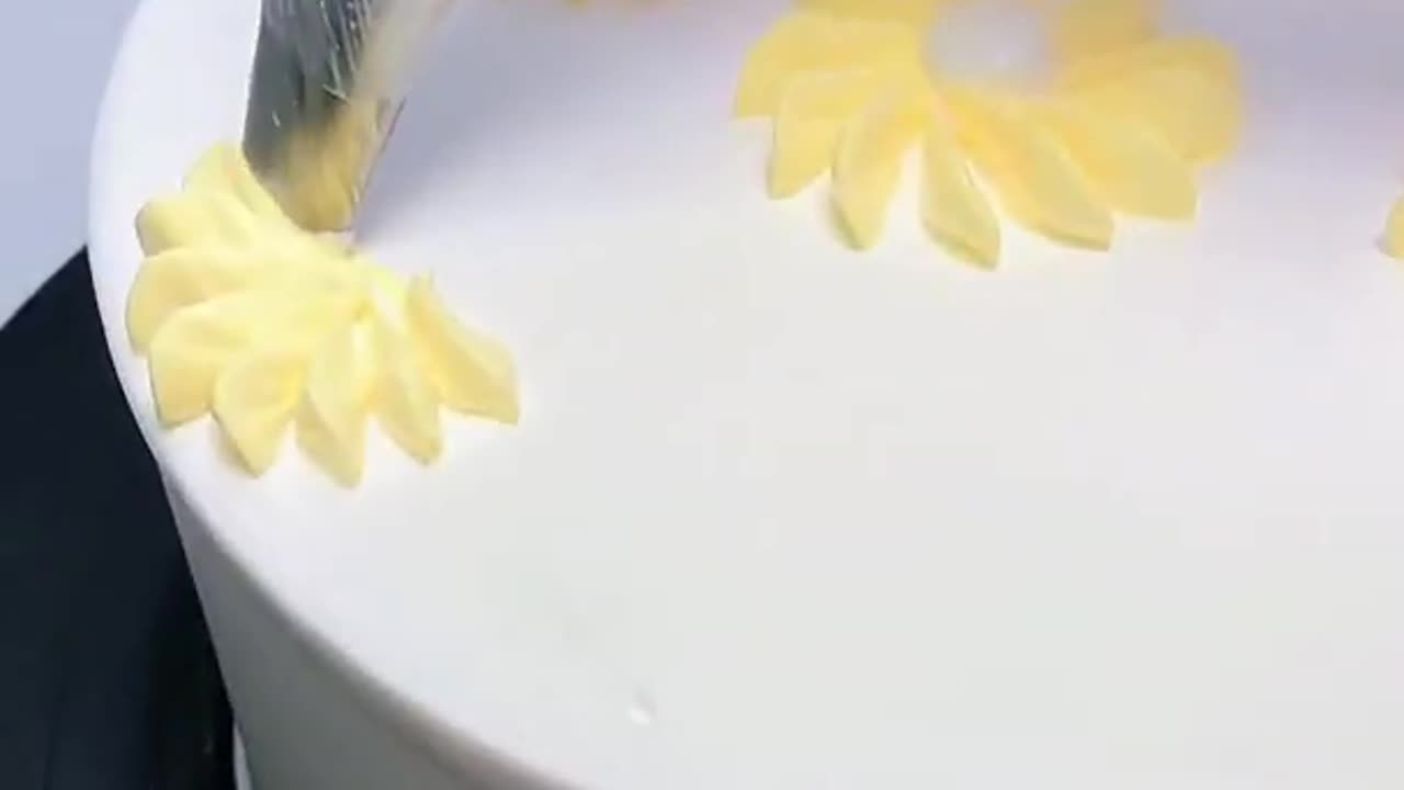 Cake decoration for beginners