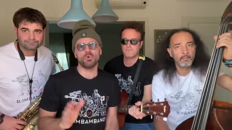 Coronavirus - official music - (funny italian song)