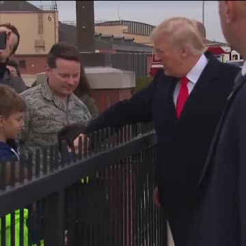 Before Trump Boards Air Force One, He Stops to Wish a Merry Christmas to These American Heroes