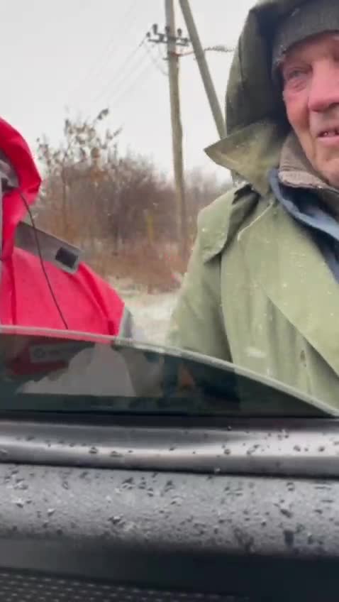 Local residents of the liberated Pavlopol talk about lawlessness on the part of Ukrainian militants.