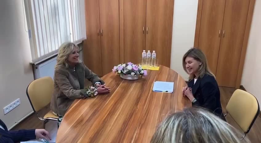 Jill Biden made an “unannounced” visit to Ukraine today and met with Zelenskyy’s wife.