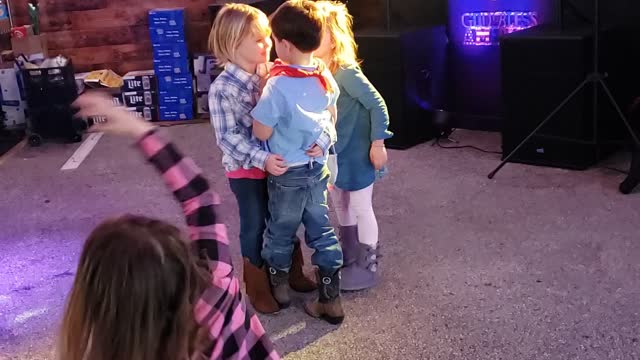 Houston Rodeo dancing kids