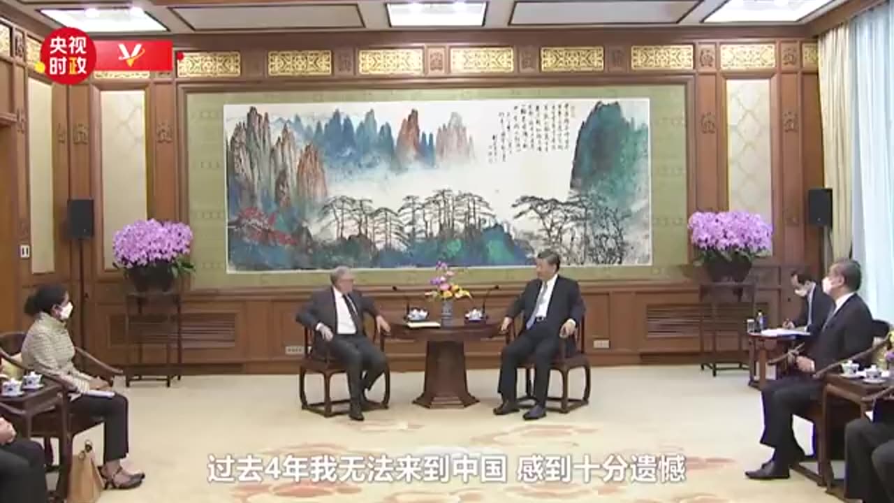 Xi dice a Bill Gates: "Tu sei il primo amico americano che ho incontrato a Pechino