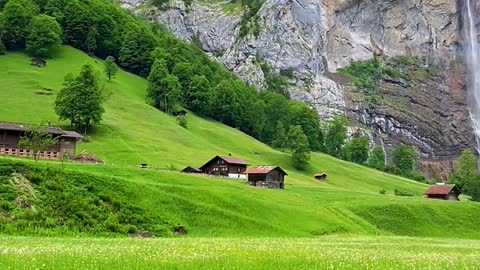 This place is just magical… 📍LAUTERBRUNNEN 🇨🇭