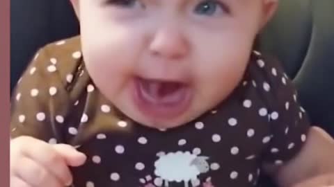 babies get surprise while they taste lemon first time