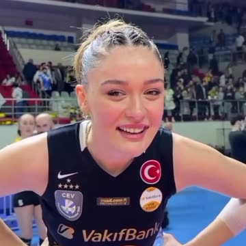 Zehra Gunes-Most beautiful Turkish volleyball player-