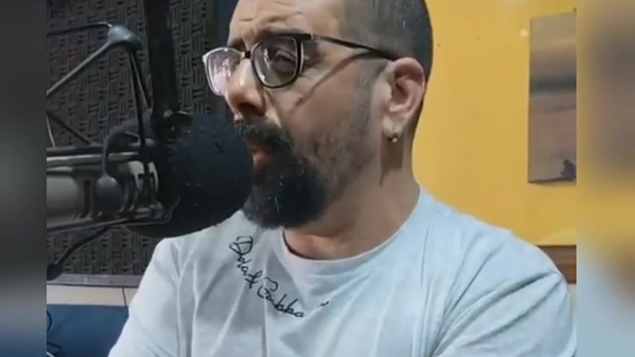 Roy Álvez habla sobre murga "La Sencillita" y más - Entrevista radial