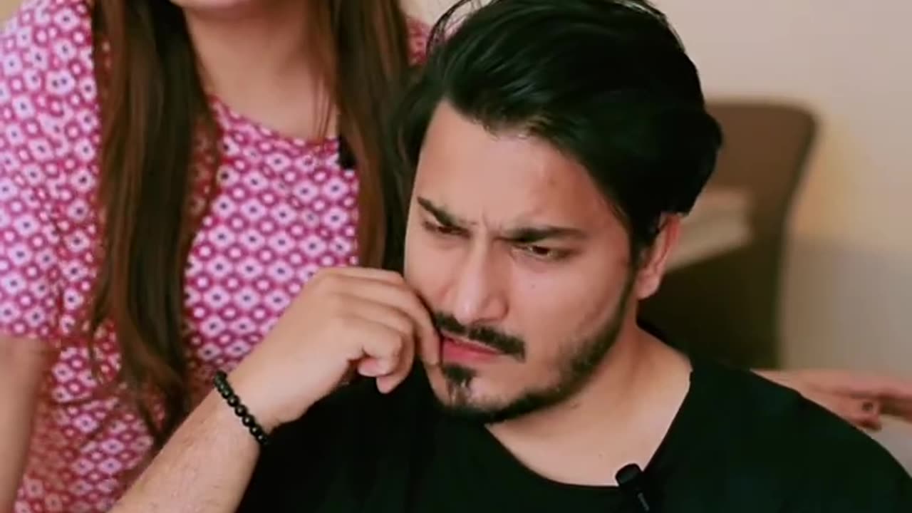 Every Husband to her wife😂