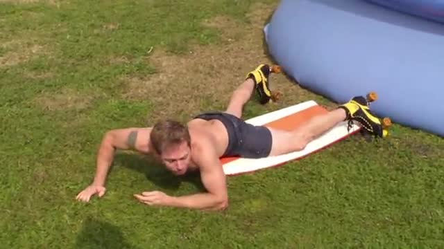 Jackass Bungee Boogie prank😆