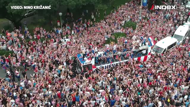 Doček Vatrenih u Savskoj