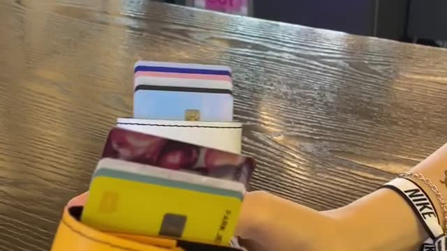 freitag wallet card open