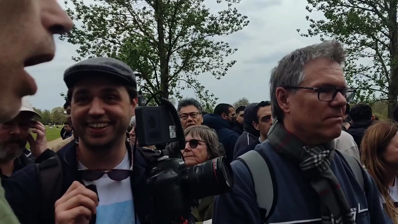 Based Welshman & 15 Year Old Vs Agent Shades Part 2 (Speakers Corner)