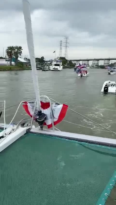 Trump Boat Parade 7