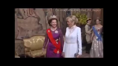 Hey look who has a banana!