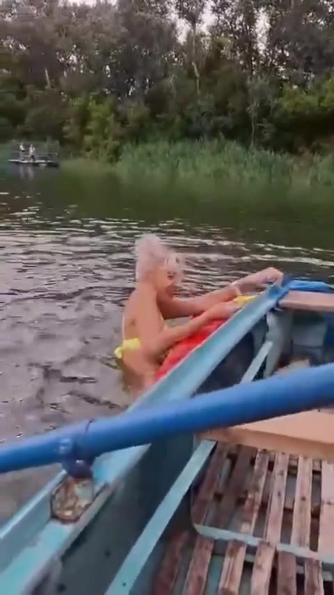 Epic Fail to start your Weekend ...😂😂😂