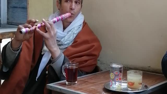 Oud player